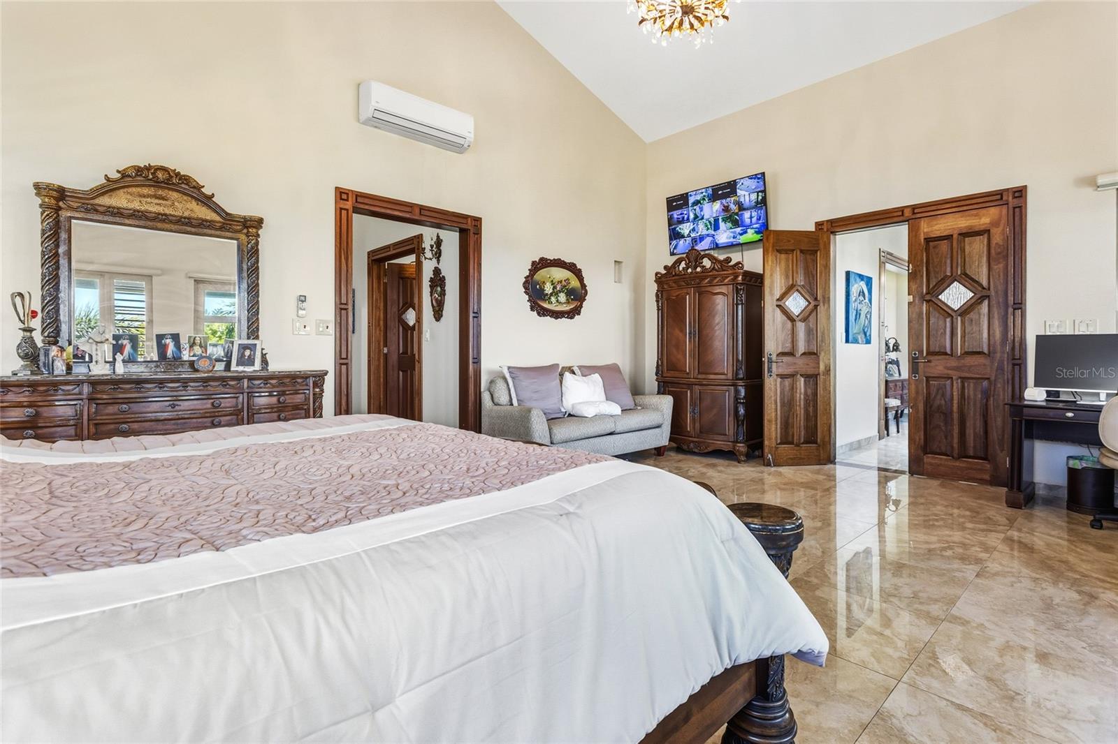 PR9118617 Property Photo