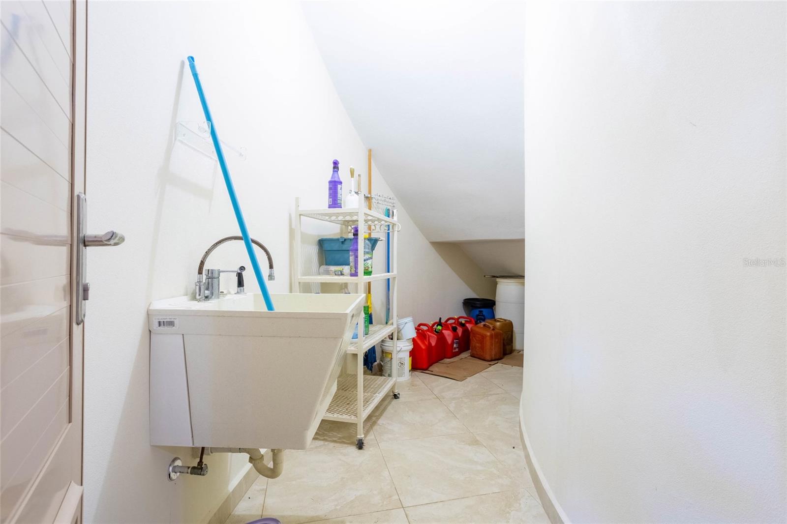 PR9118617 Property Photo