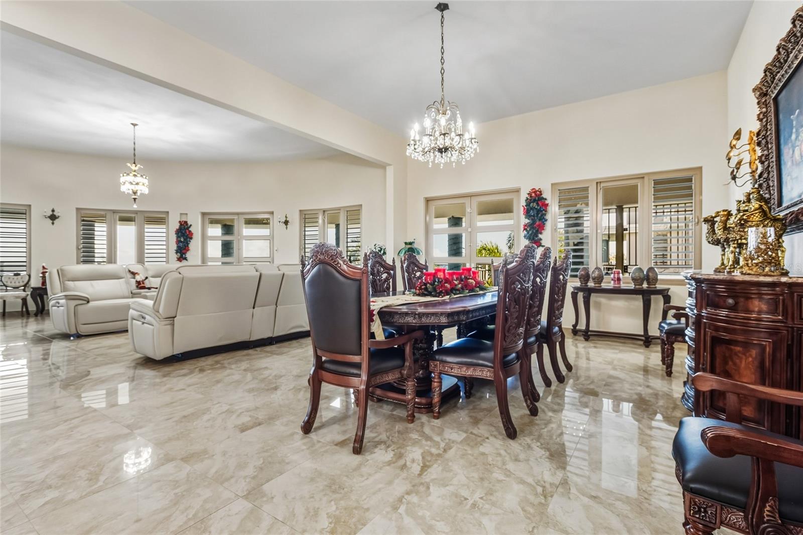 PR9118617 Property Photo