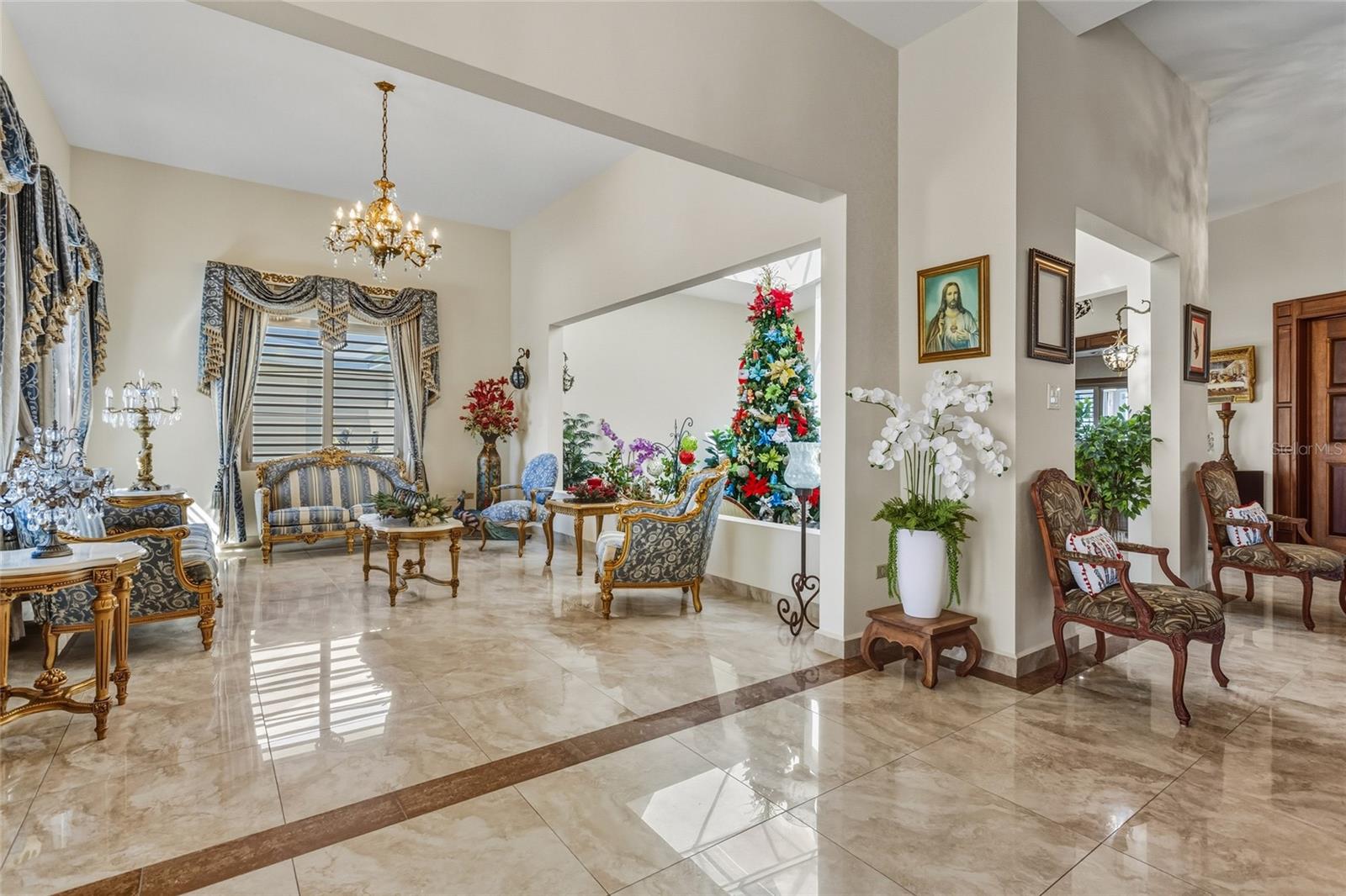 PR9118617 Property Photo