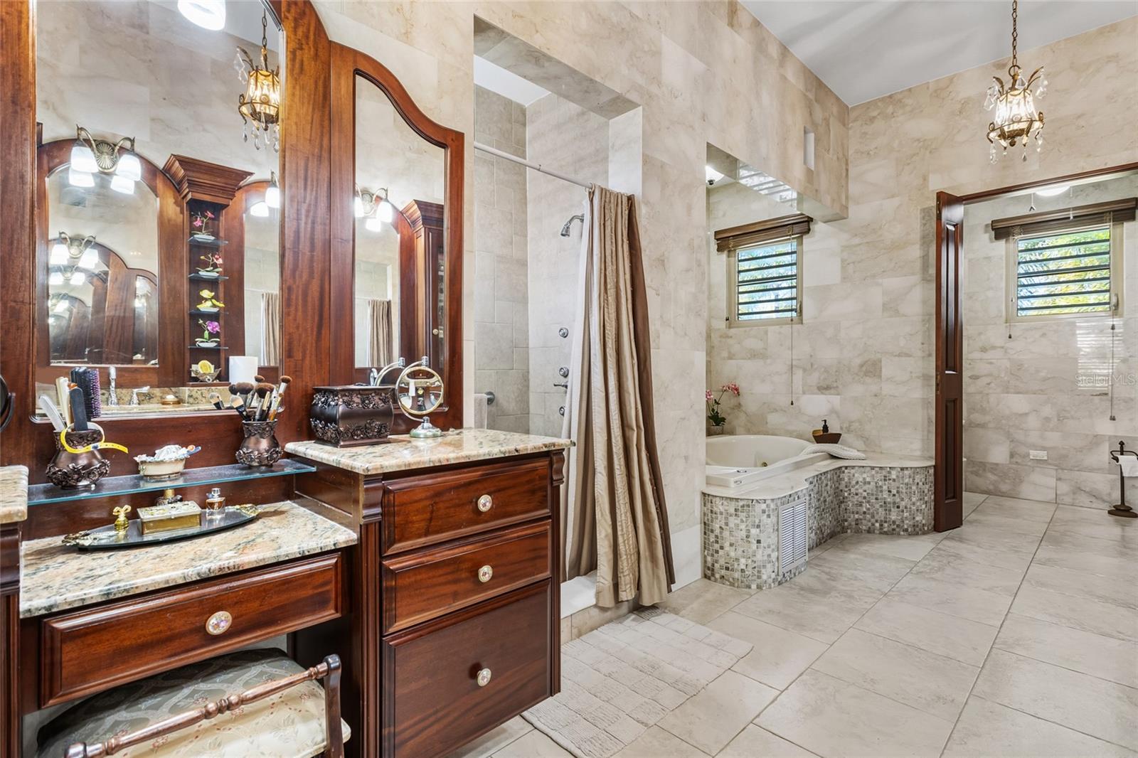 PR9118617 Property Photo