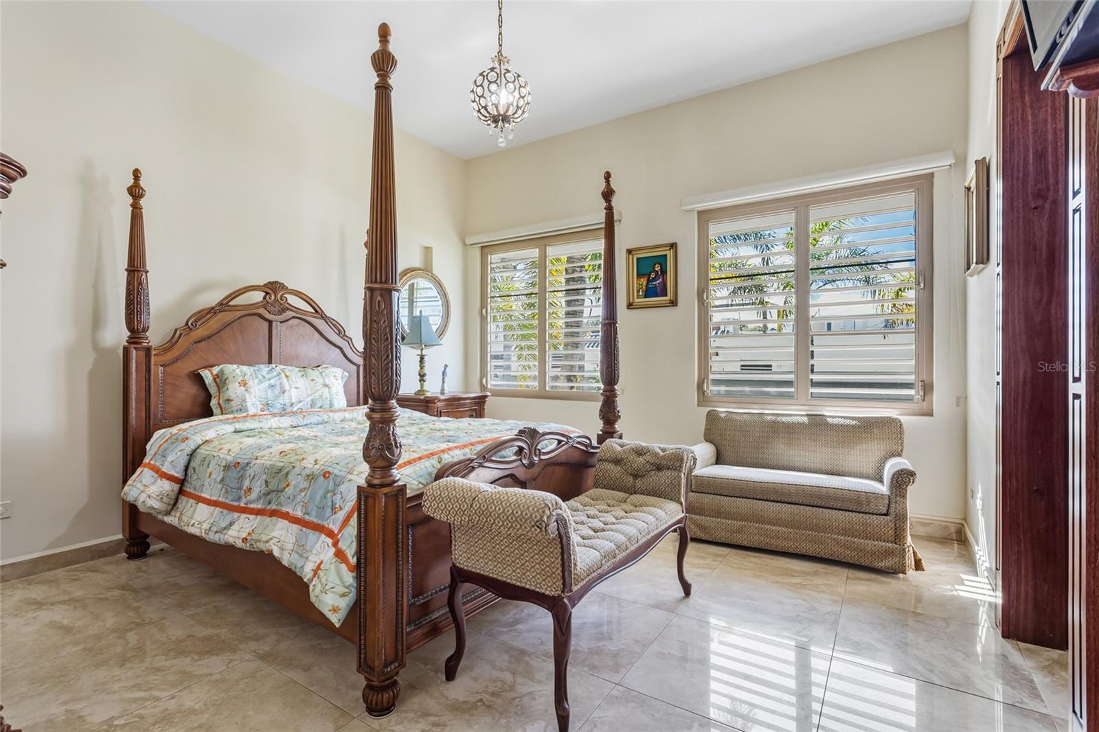 PR9118617 Property Photo