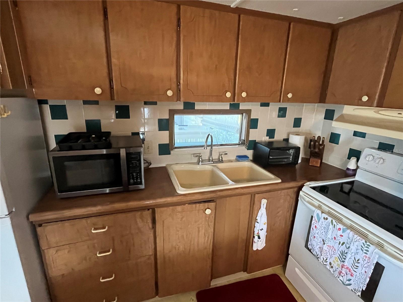 N6142491 Property Photo