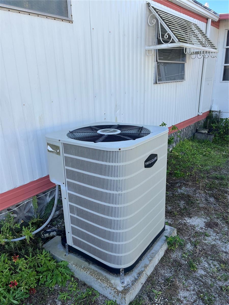 N6142491 Property Photo