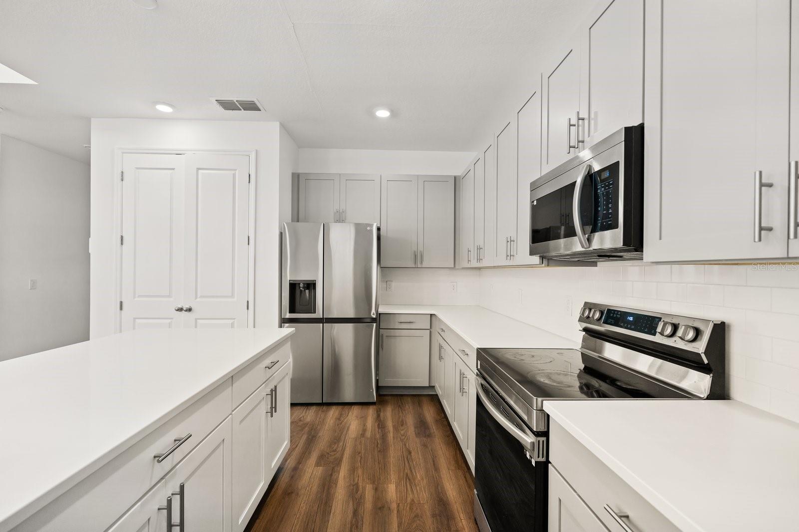 2062 DERWENT DR, DAVENPORT, FL, 33896