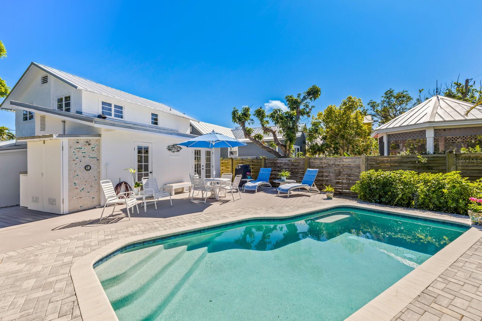 D6145691 Property Photo