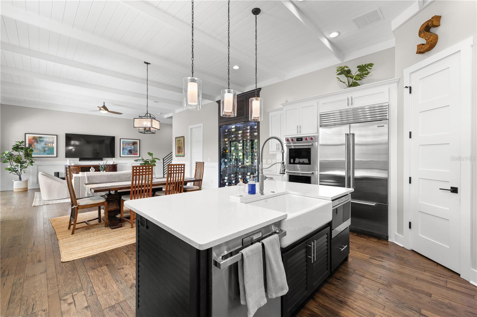 TB8466107 Property Photo