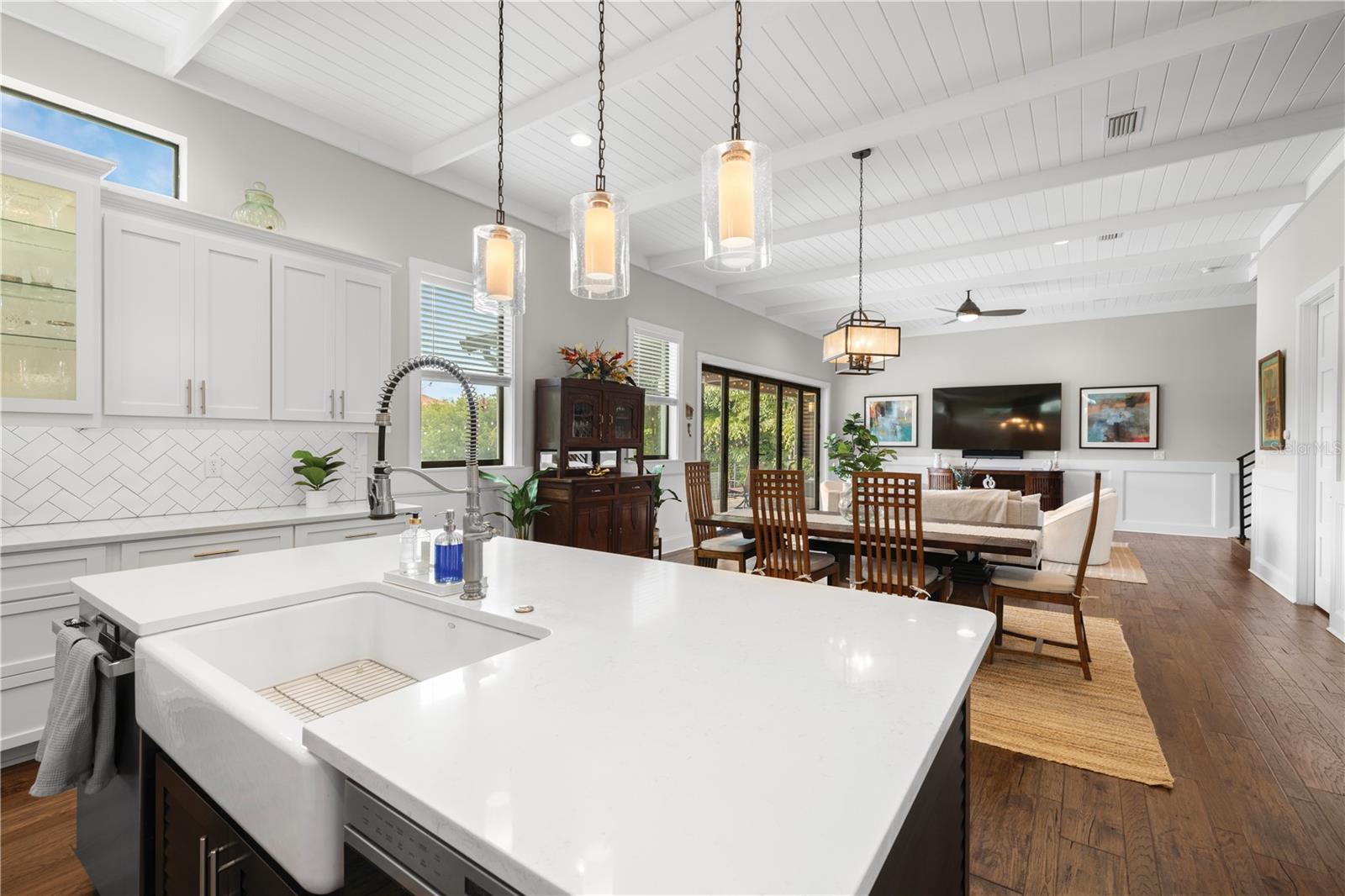 TB8466107 Property Photo