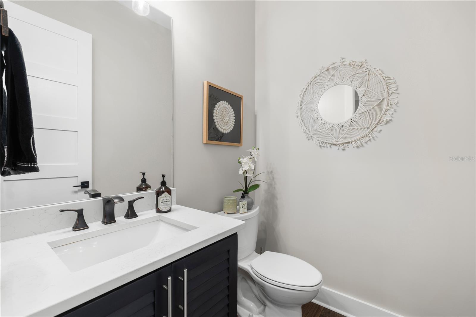 TB8466107 Property Photo