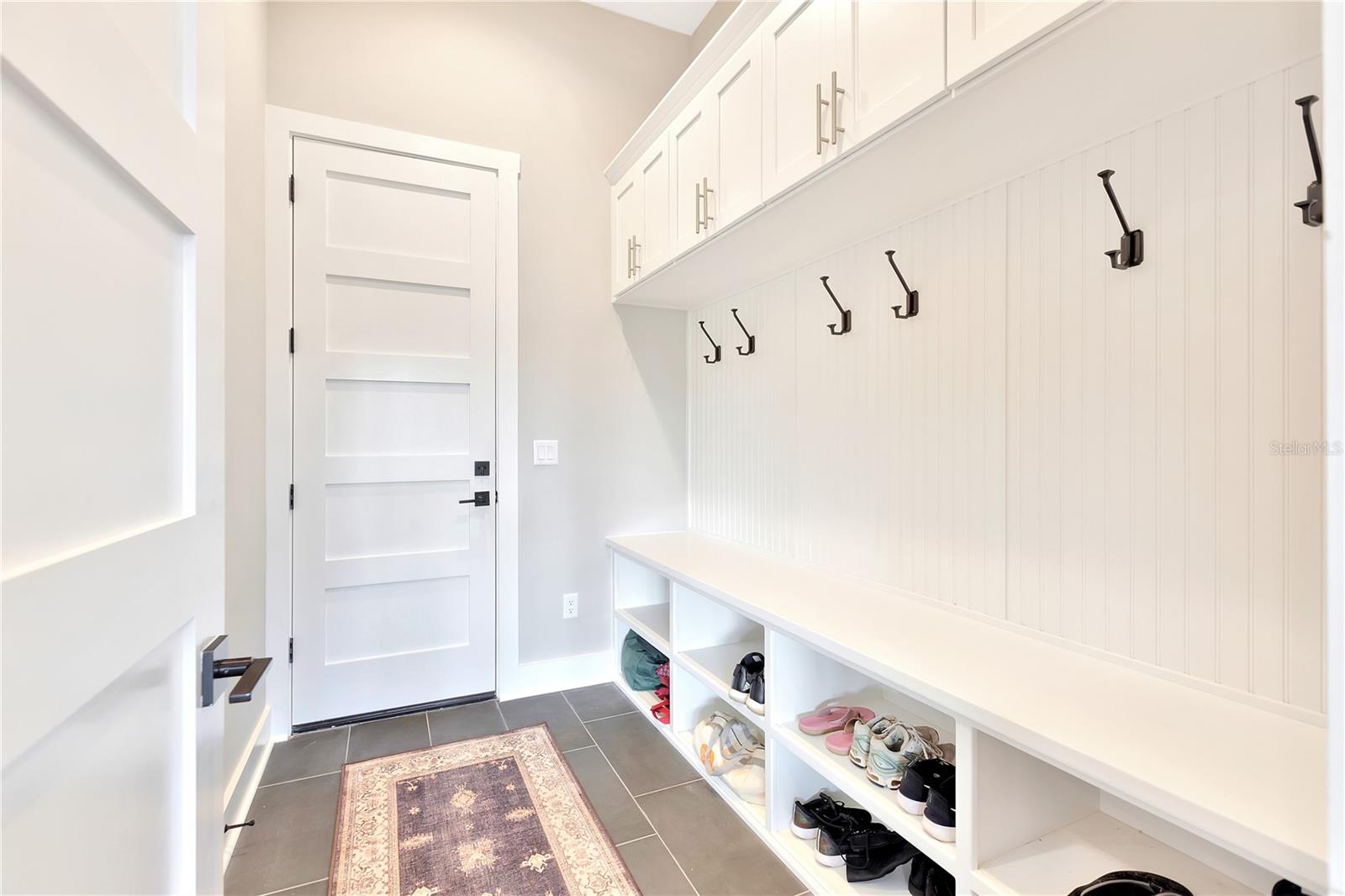 TB8466107 Property Photo