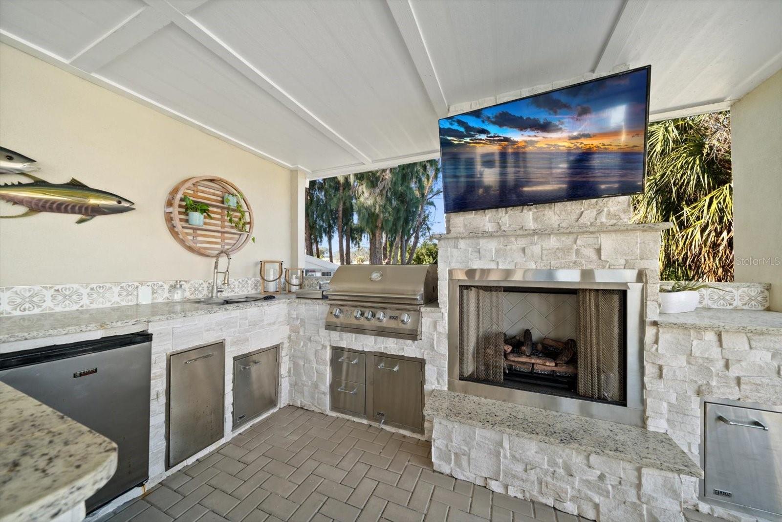 From seaside sizzle to fireside glow. Find your happy place!