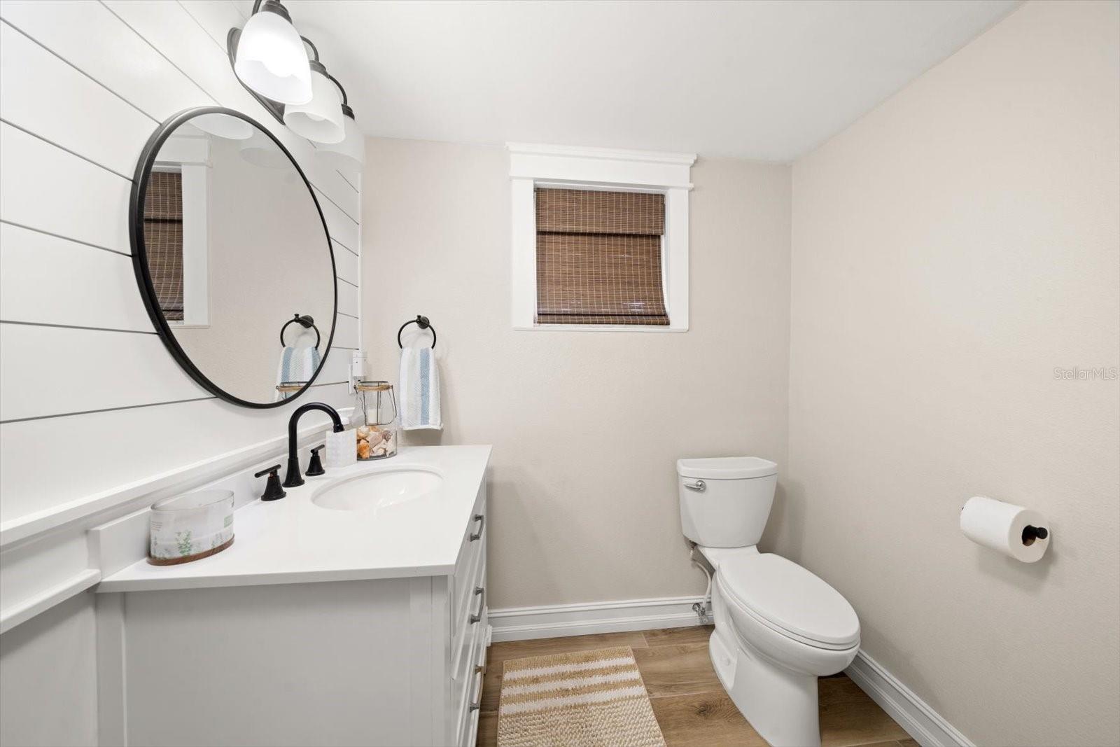 Lower level full bath!