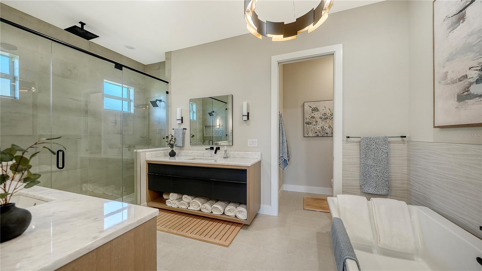 A4678917 Property Photo