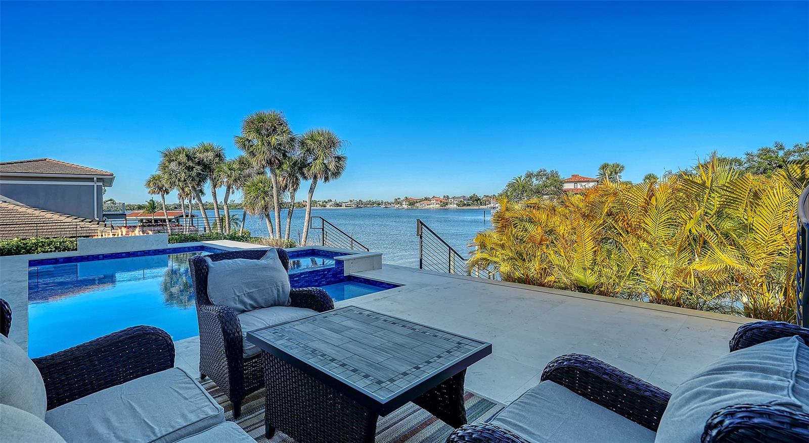 A4678917 Property Photo