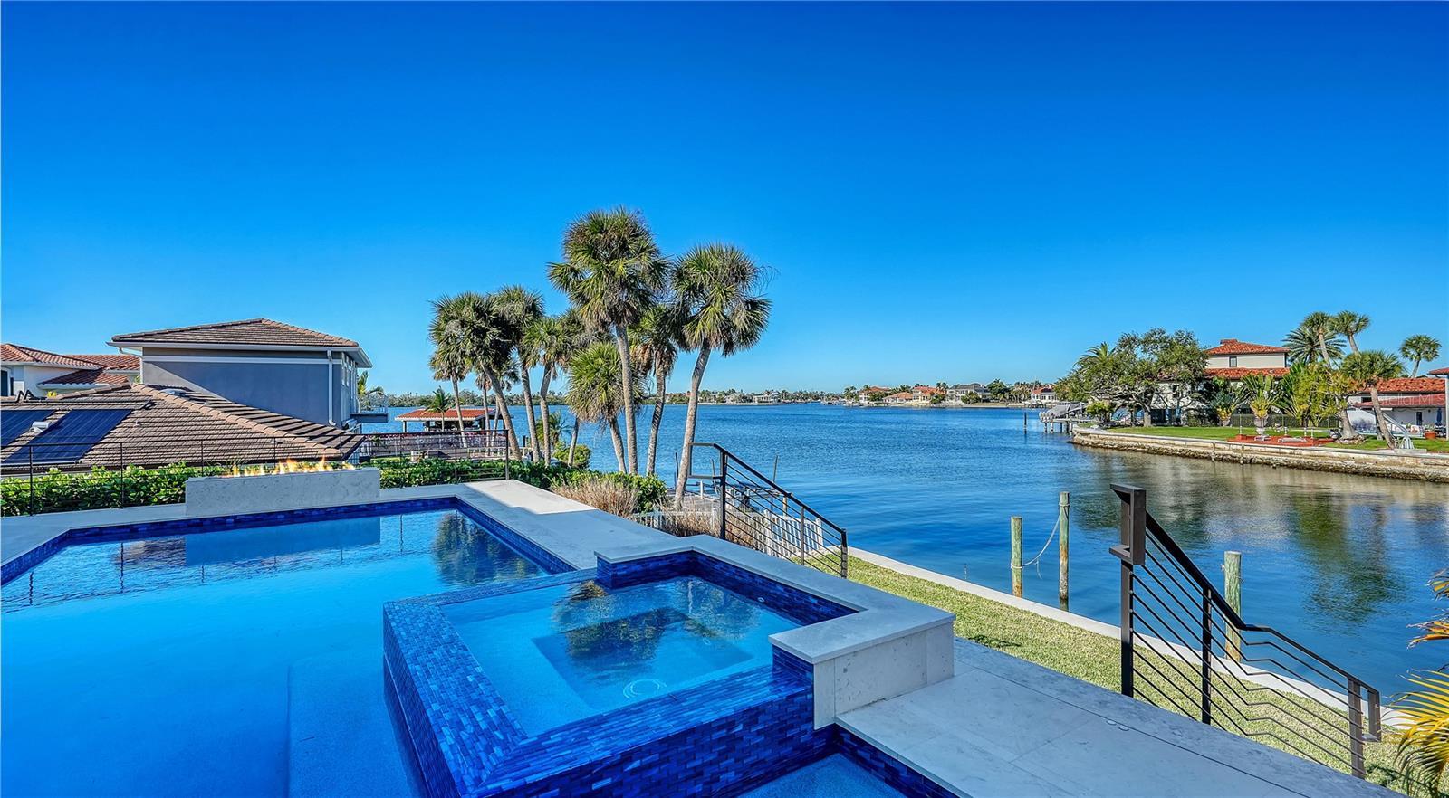 A4678917 Property Photo