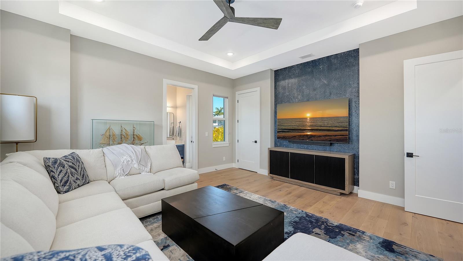 A4678917 Property Photo