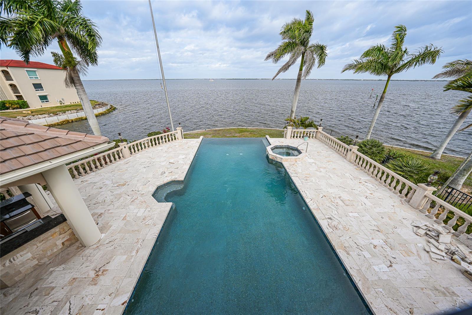 C7520481 Property Photo