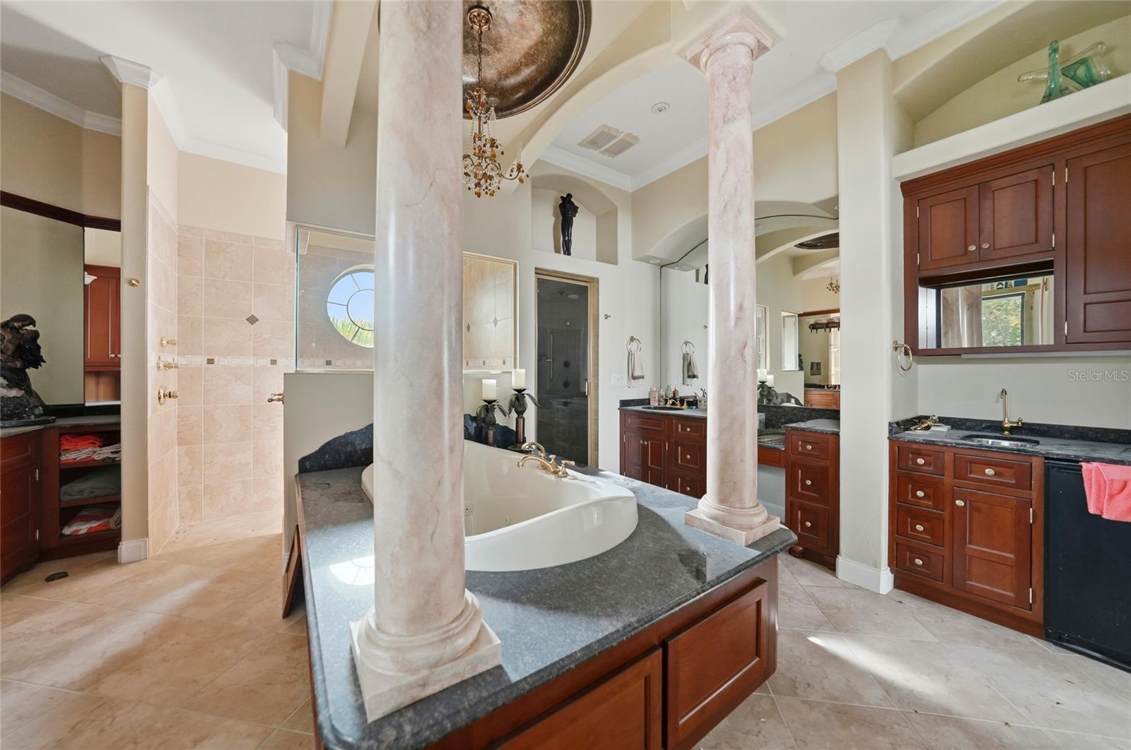 C7520481 Property Photo