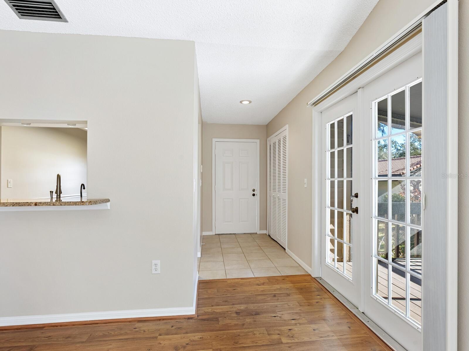 4372 TRAILS DR #15-1, SARASOTA, FL, 34232