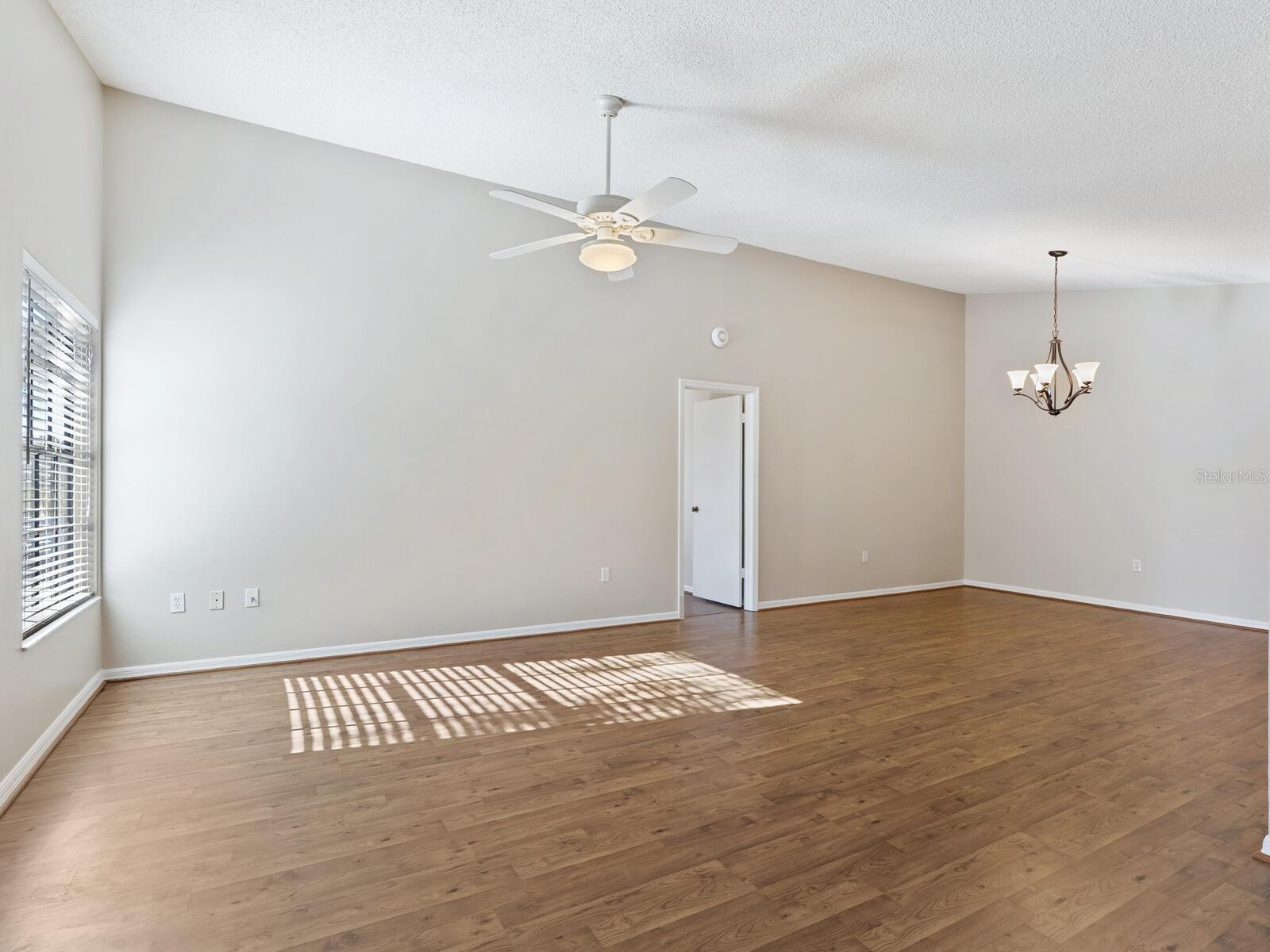 4372 TRAILS DR #15-1, SARASOTA, FL, 34232