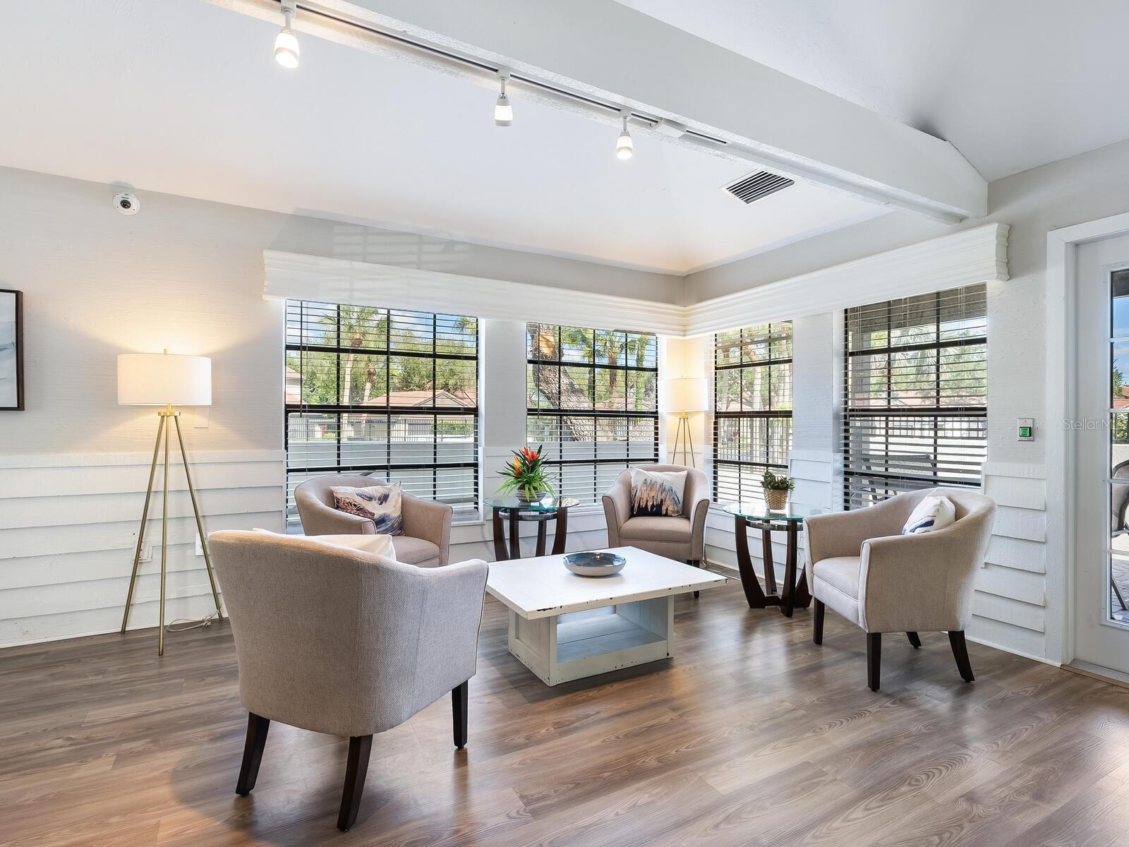 4372 TRAILS DR #15-1, SARASOTA, FL, 34232