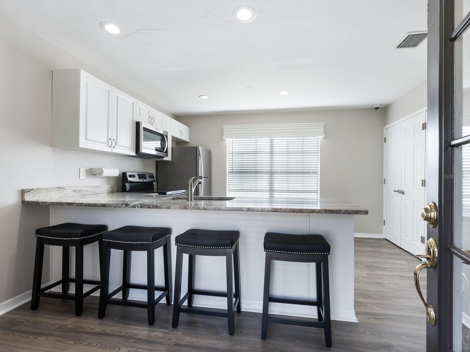 4372 TRAILS DR #15-1, SARASOTA, FL, 34232