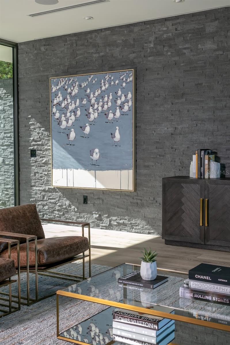 A4678945 Property Photo