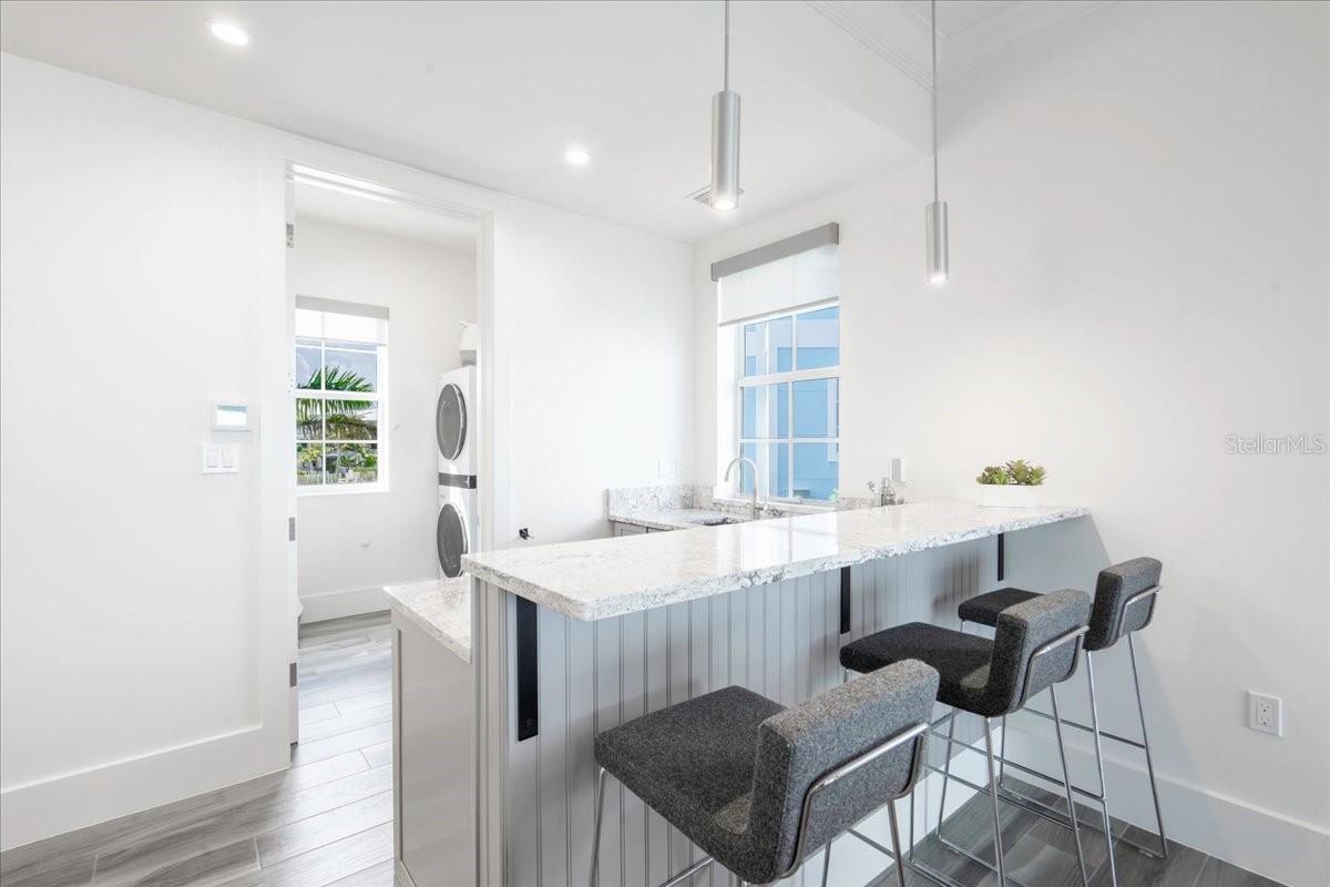 W7882197 Property Photo