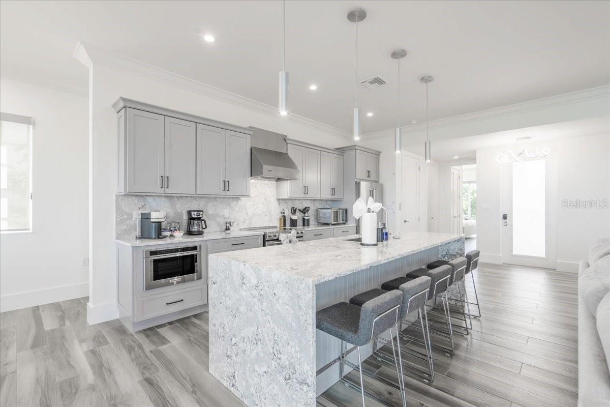 W7882197 Property Photo