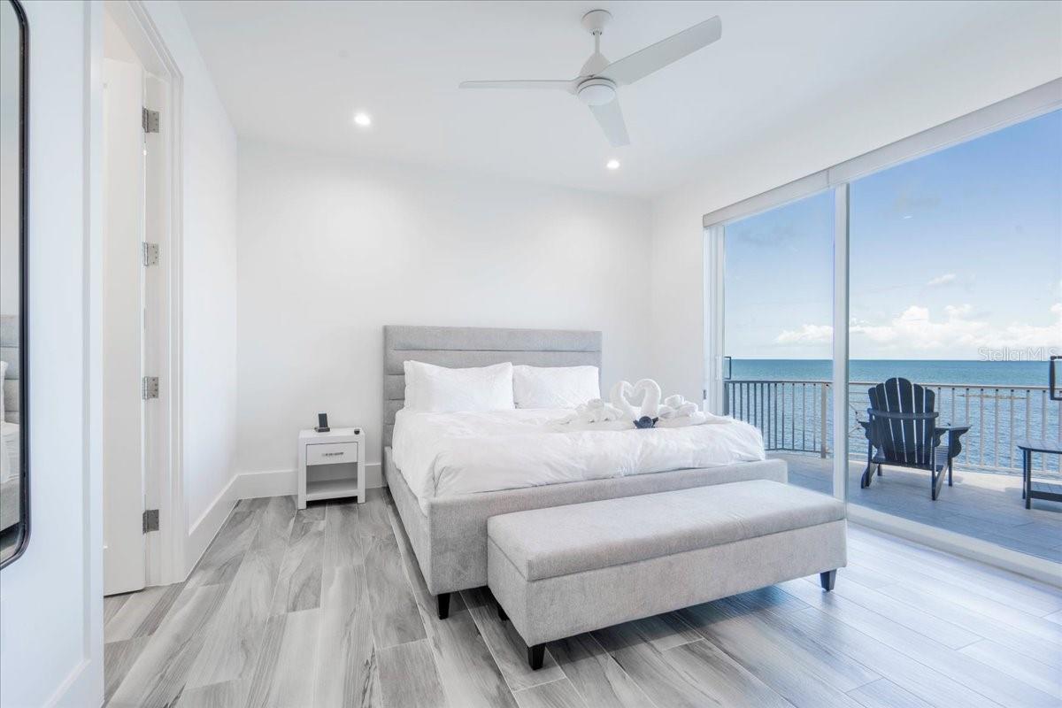 W7882197 Property Photo