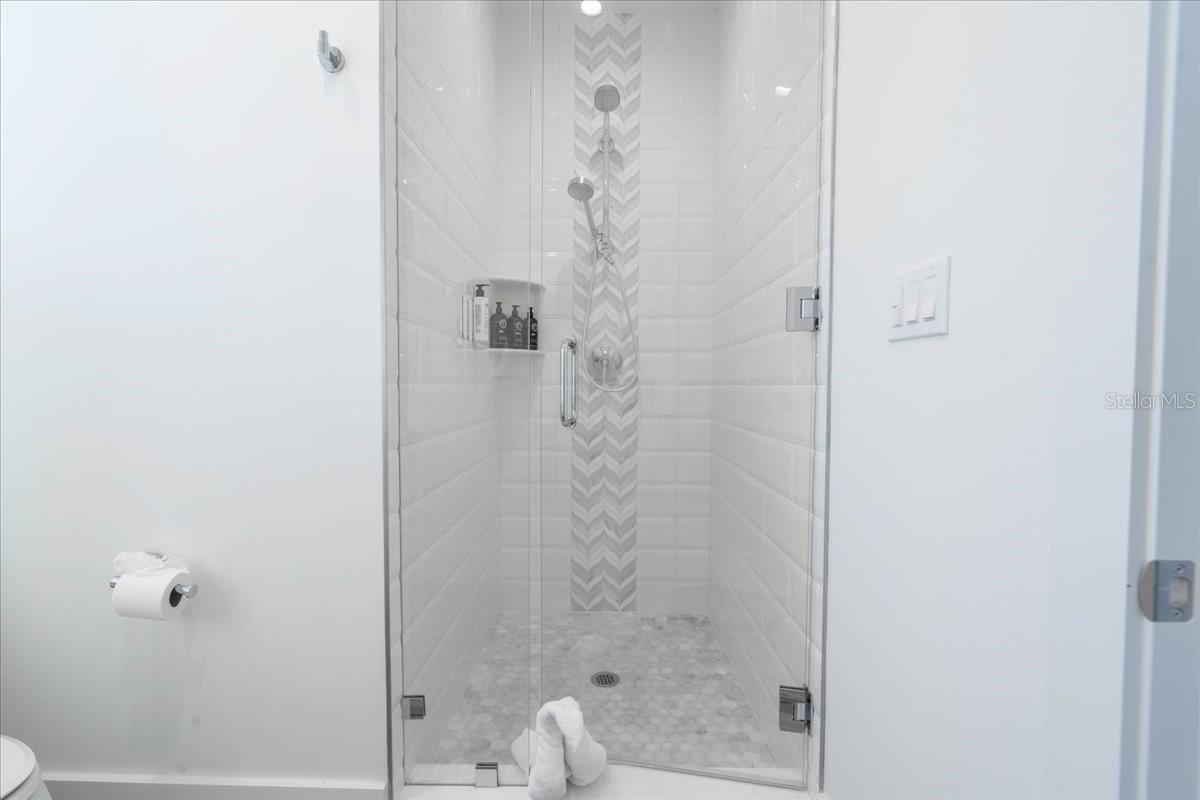 W7882197 Property Photo