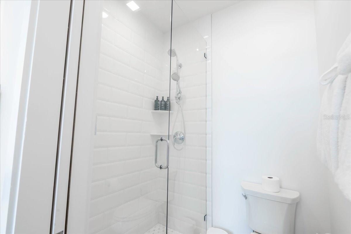 W7882197 Property Photo