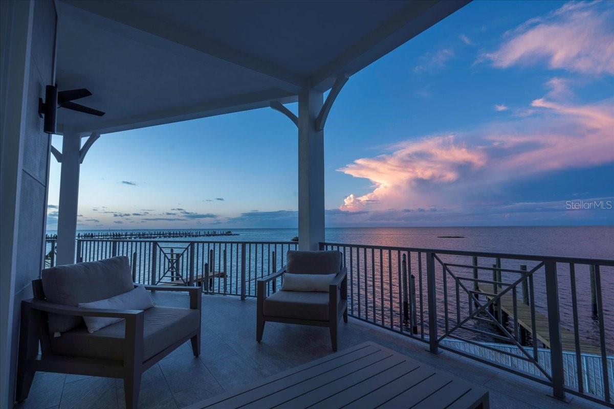 W7882197 Property Photo