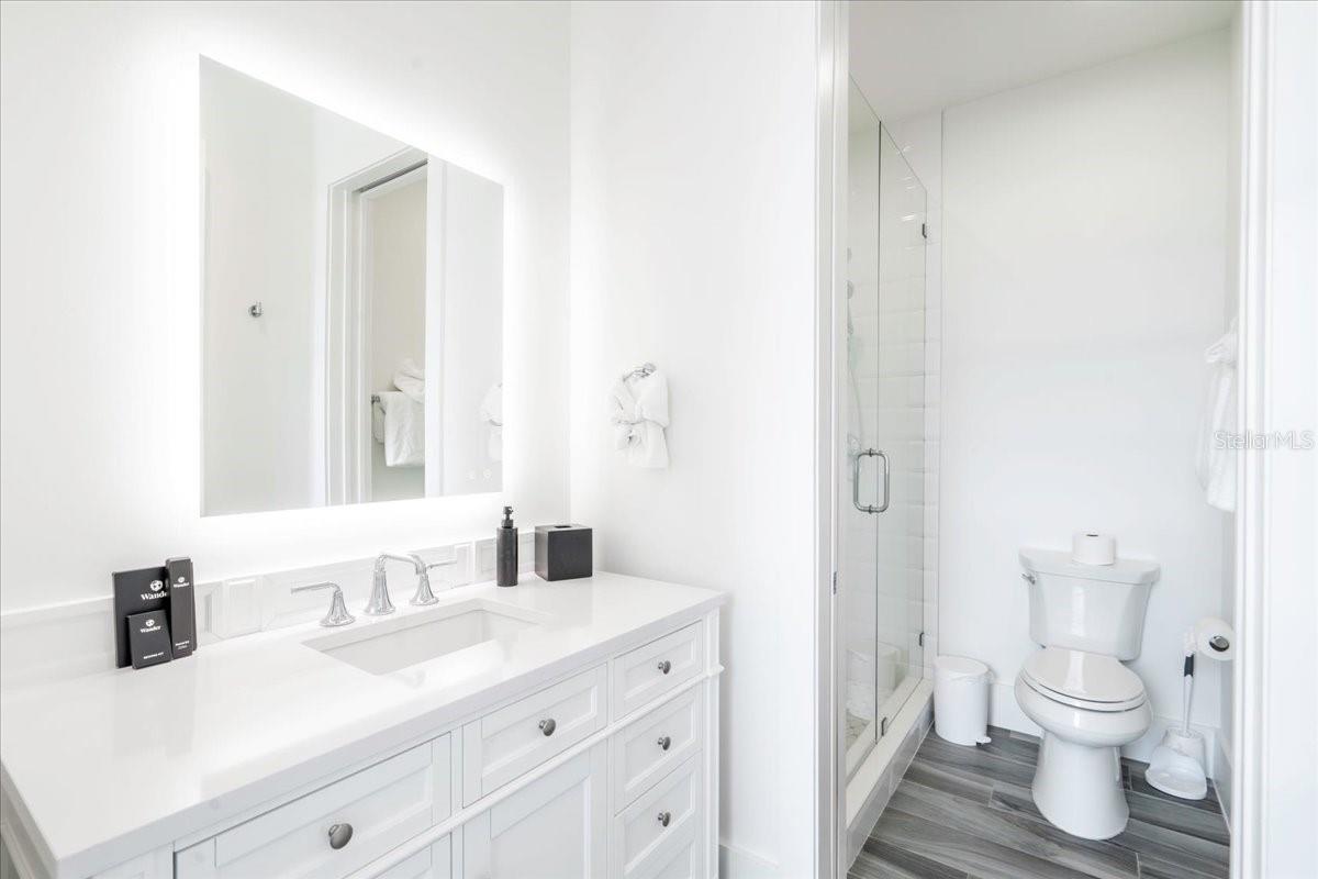 W7882197 Property Photo