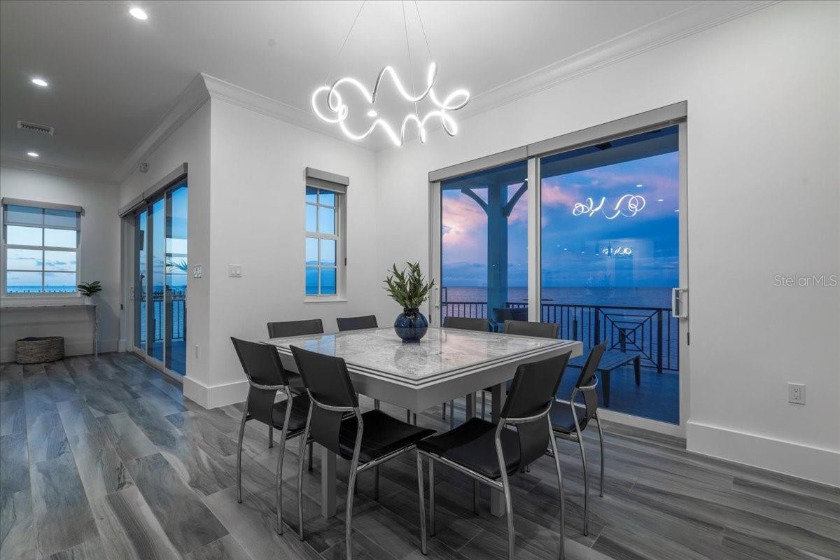 W7882197 Property Photo