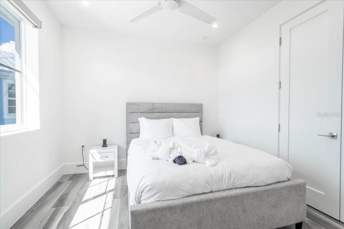 W7882197 Property Photo