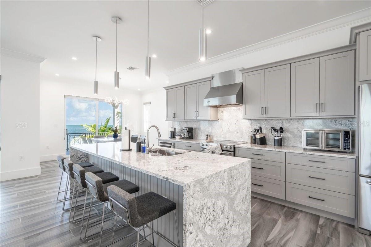 W7882197 Property Photo