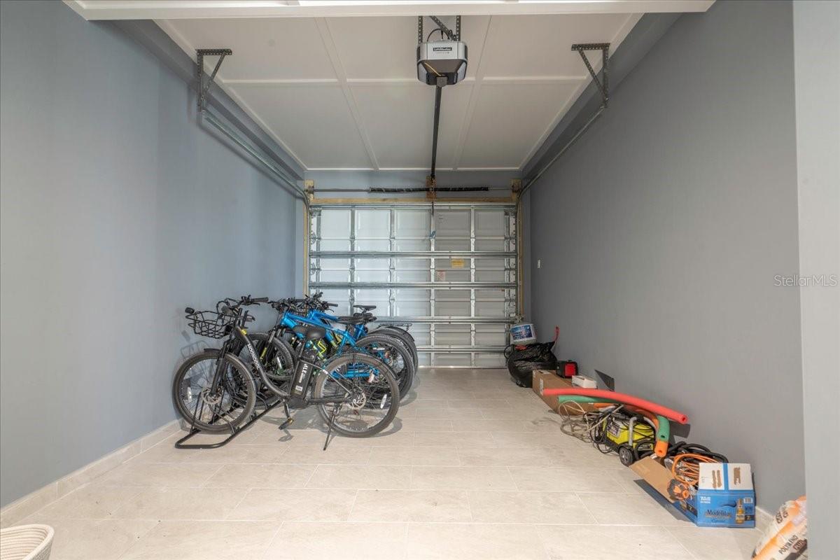 W7882197 Property Photo