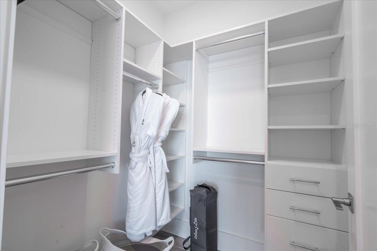 W7882197 Property Photo