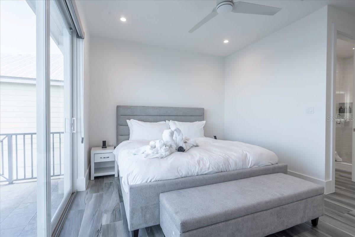 W7882197 Property Photo