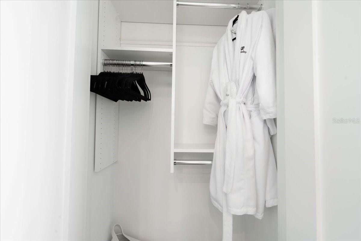 W7882197 Property Photo