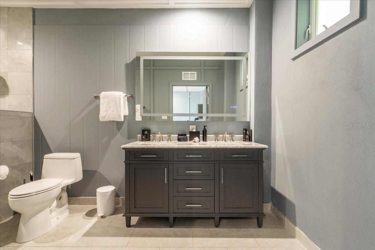 W7882197 Property Photo