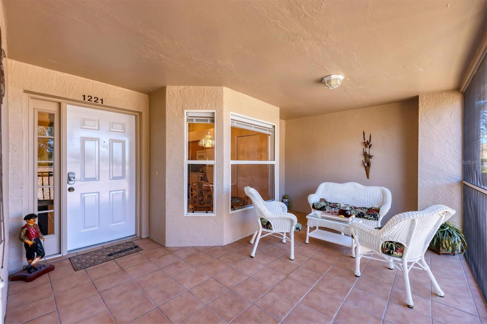 9641 CASTLE POINT DR #1221, SARASOTA, FL, 34238