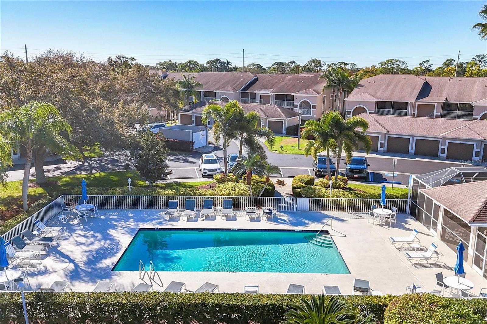 9641 CASTLE POINT DR #1221, SARASOTA, FL, 34238