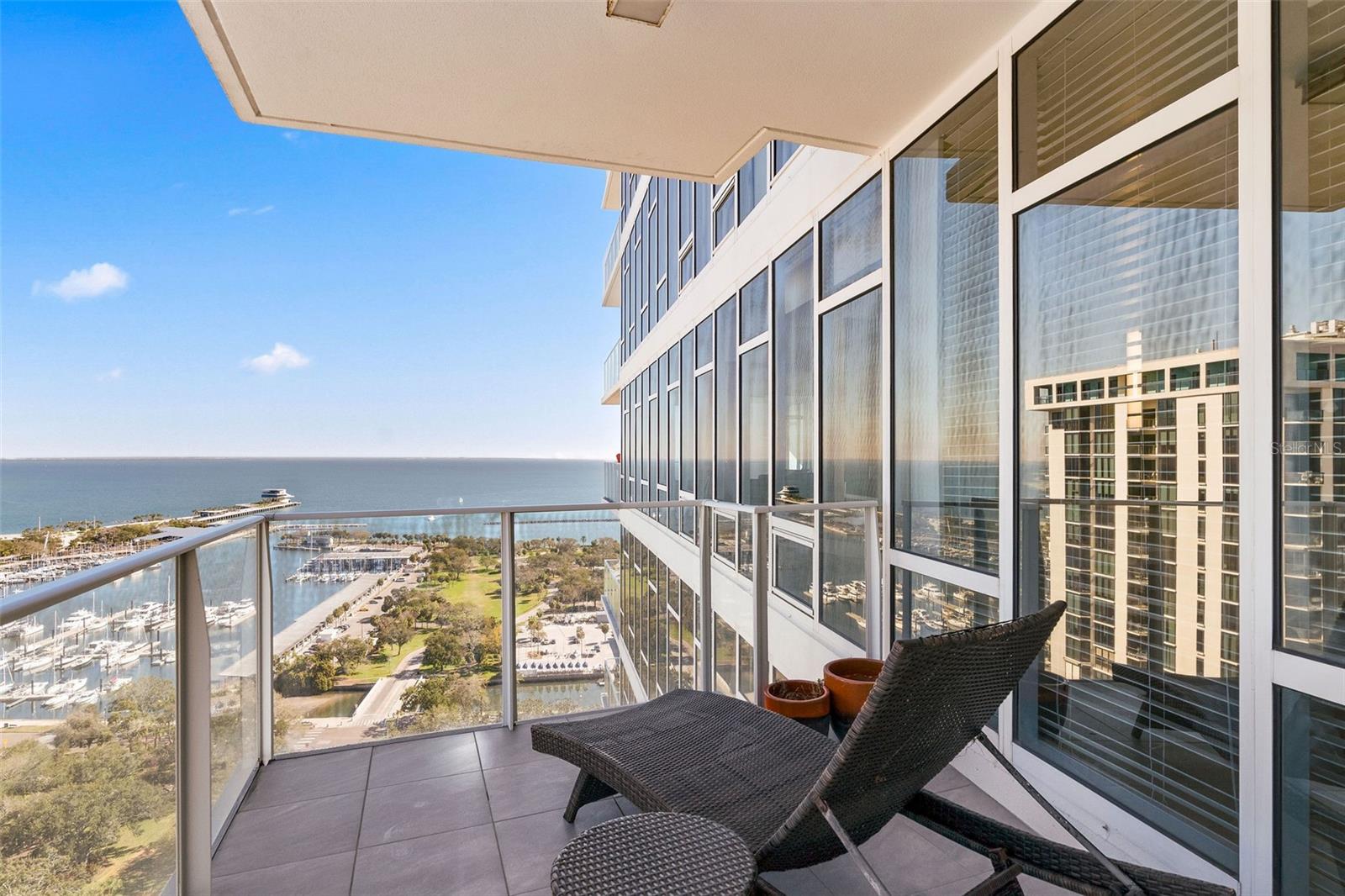 175 1ST ST S #2608, ST PETERSBURG, FL, 33701