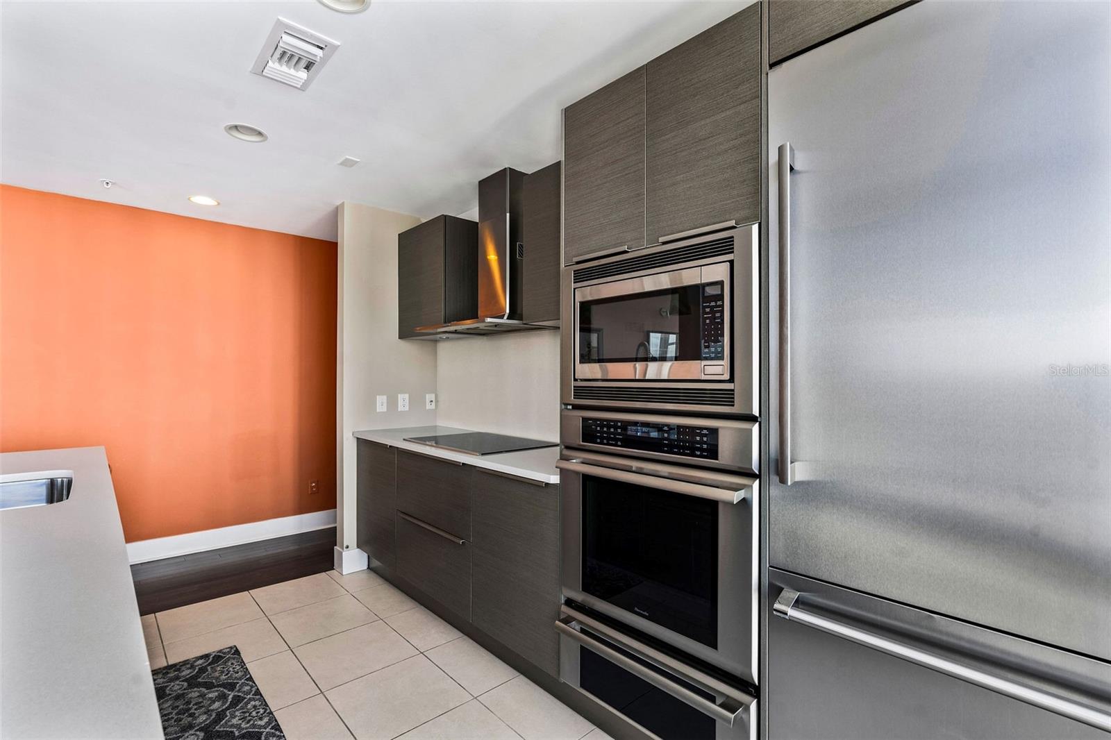 175 1ST ST S #2608, ST PETERSBURG, FL, 33701