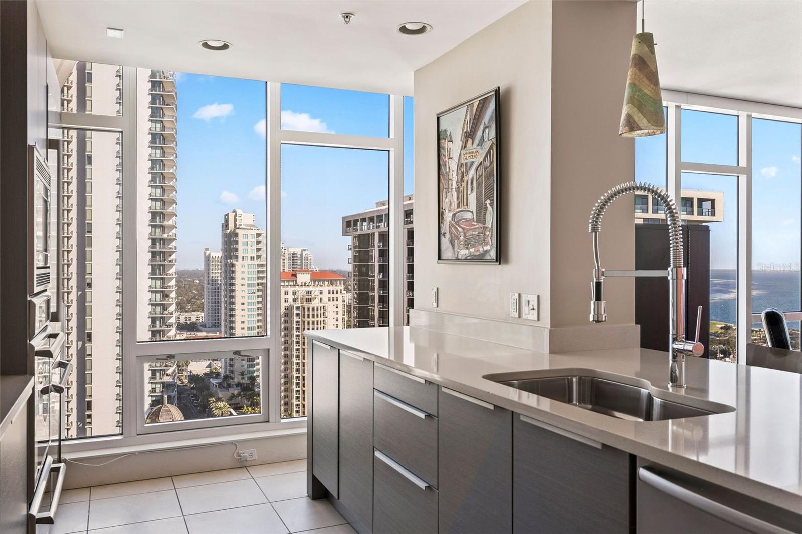 175 1ST ST S #2608, ST PETERSBURG, FL, 33701