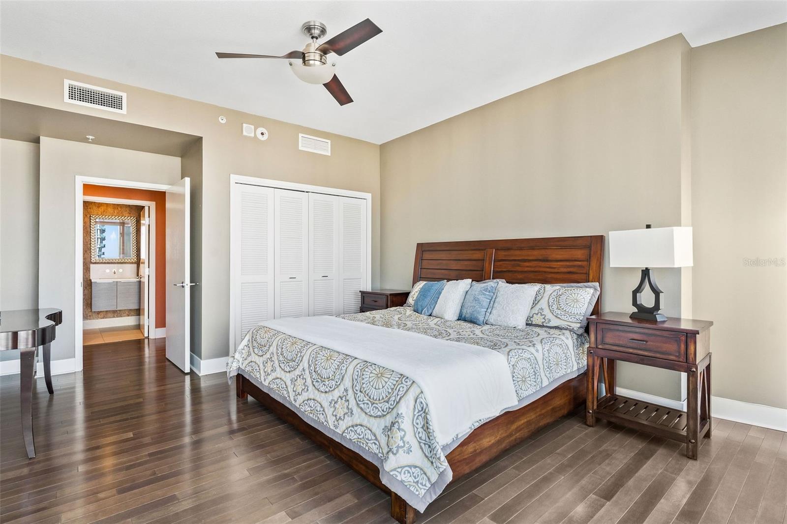 175 1ST ST S #2608, ST PETERSBURG, FL, 33701