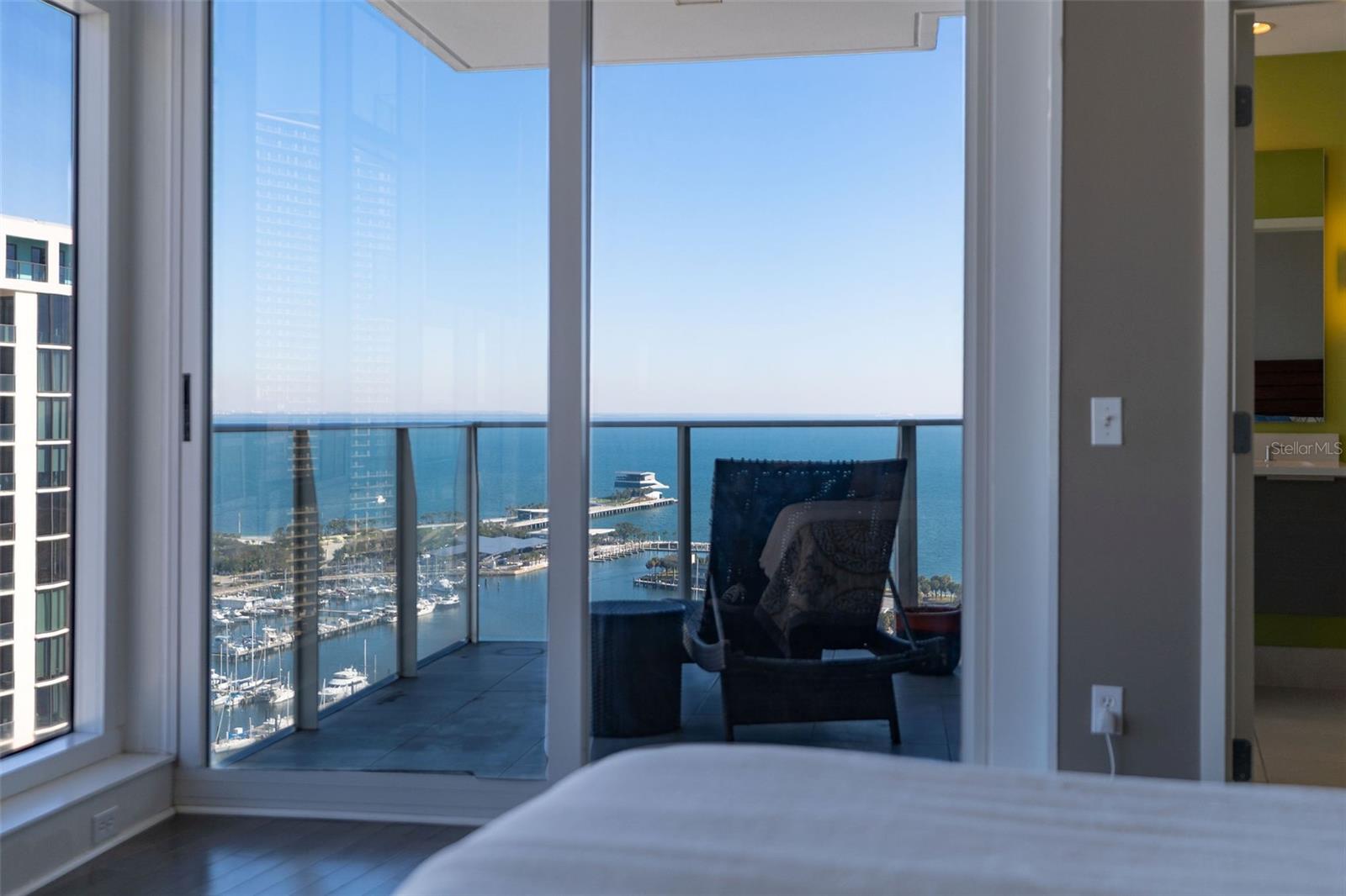 175 1ST ST S #2608, ST PETERSBURG, FL, 33701