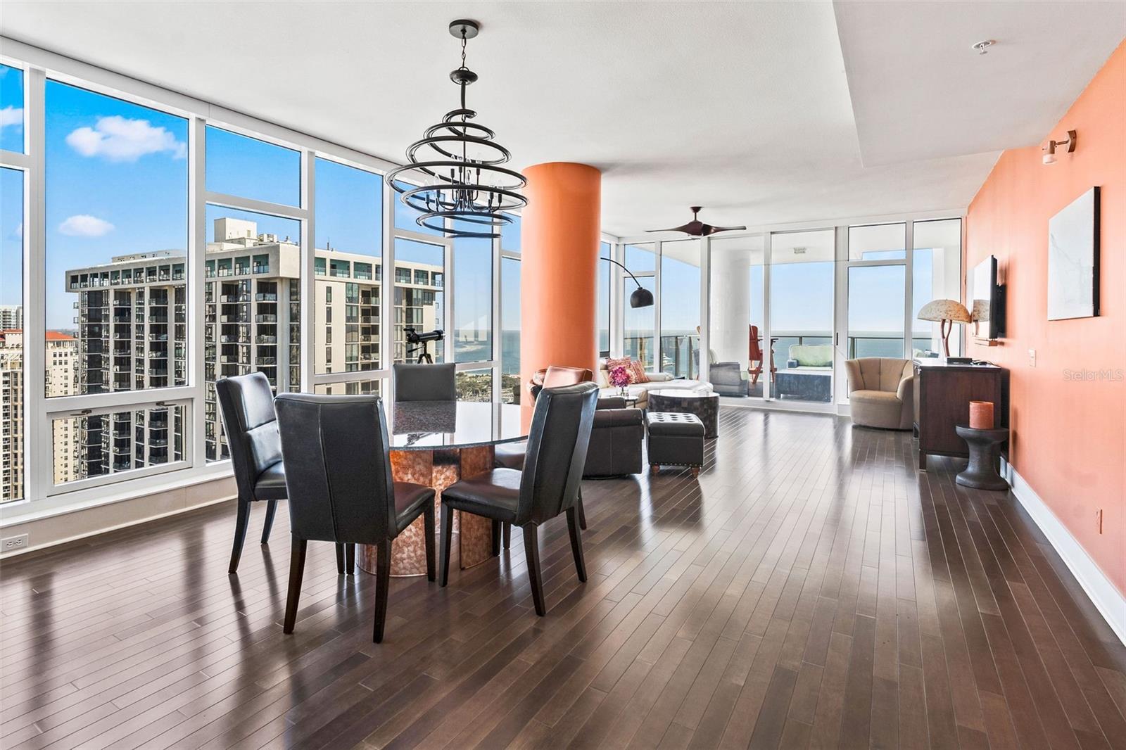 175 1ST ST S #2608, ST PETERSBURG, FL, 33701